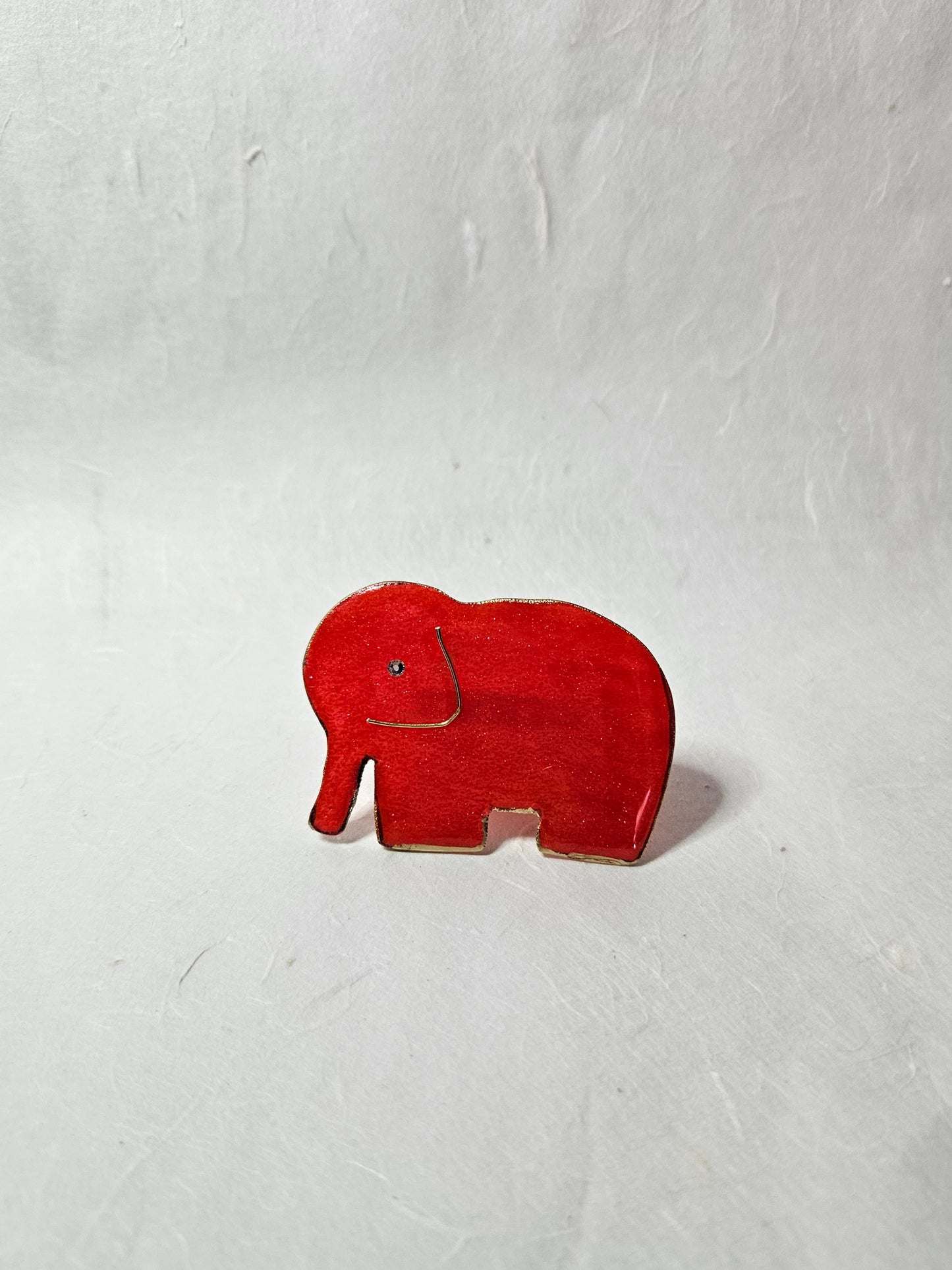 Red elephant brooch pin