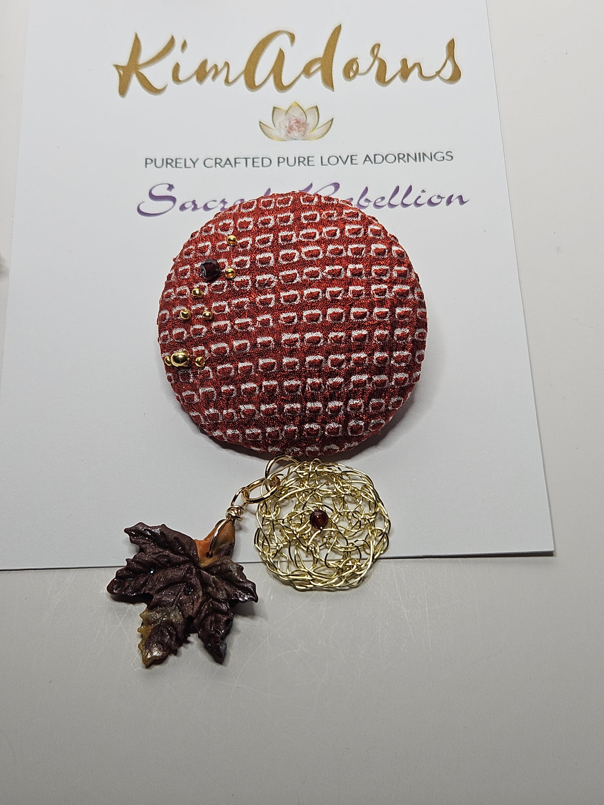 Brick Red Shibori Maple leaf brooch