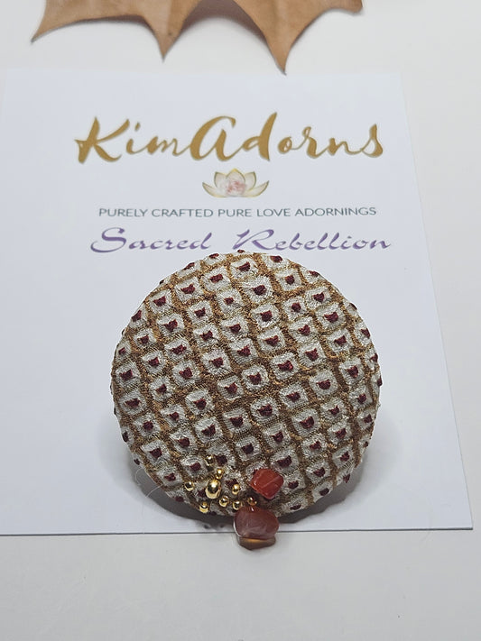 Brown Shibori Gold & Carnelian Brooch